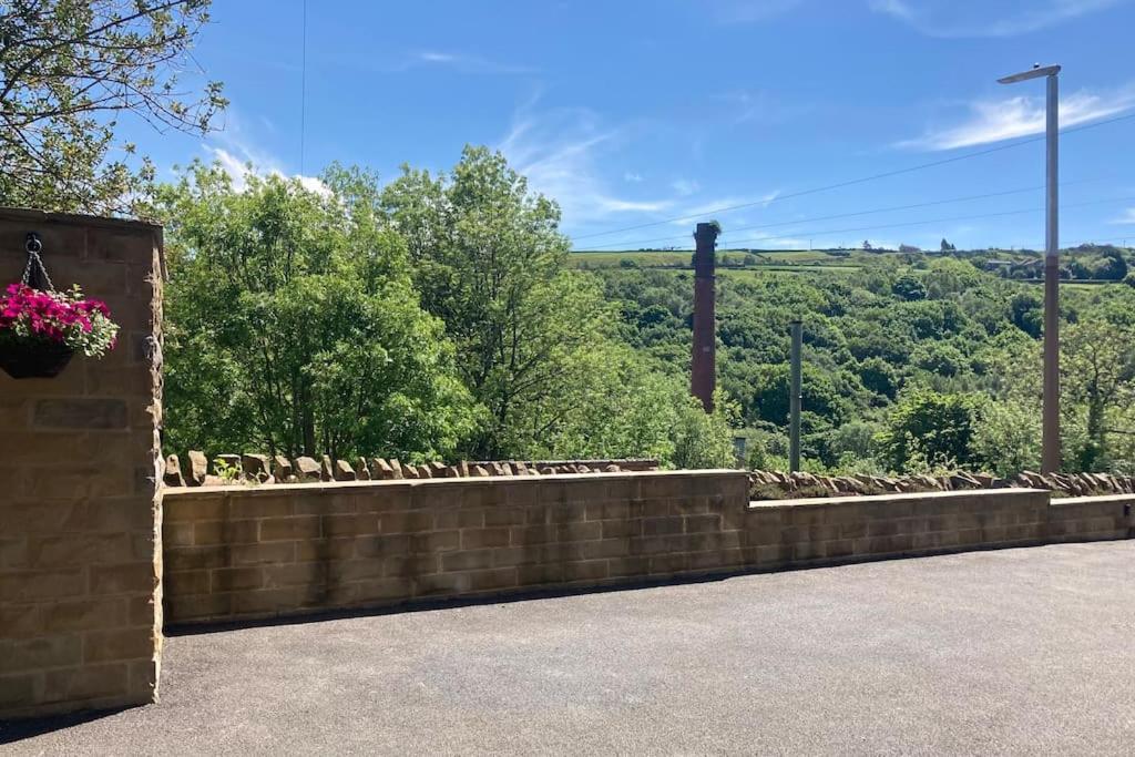 Malkin Wood Studio - 15 Min Walk To Holmfirth Centre Extérieur photo
